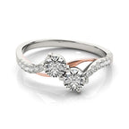 Anillo de diamante de dos piedras con banda curva en oro blanco y rosa de 14 quilates (5/8 cttw)
