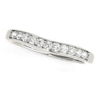 14k White Gold Curved Diamond Wedding Band (1/4 cttw)