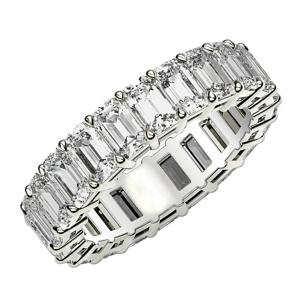 Anillo de eternidad de diamantes cultivados en laboratorio de corte esmeralda en oro blanco de 14k (4 ct. tot. FG/VS2)