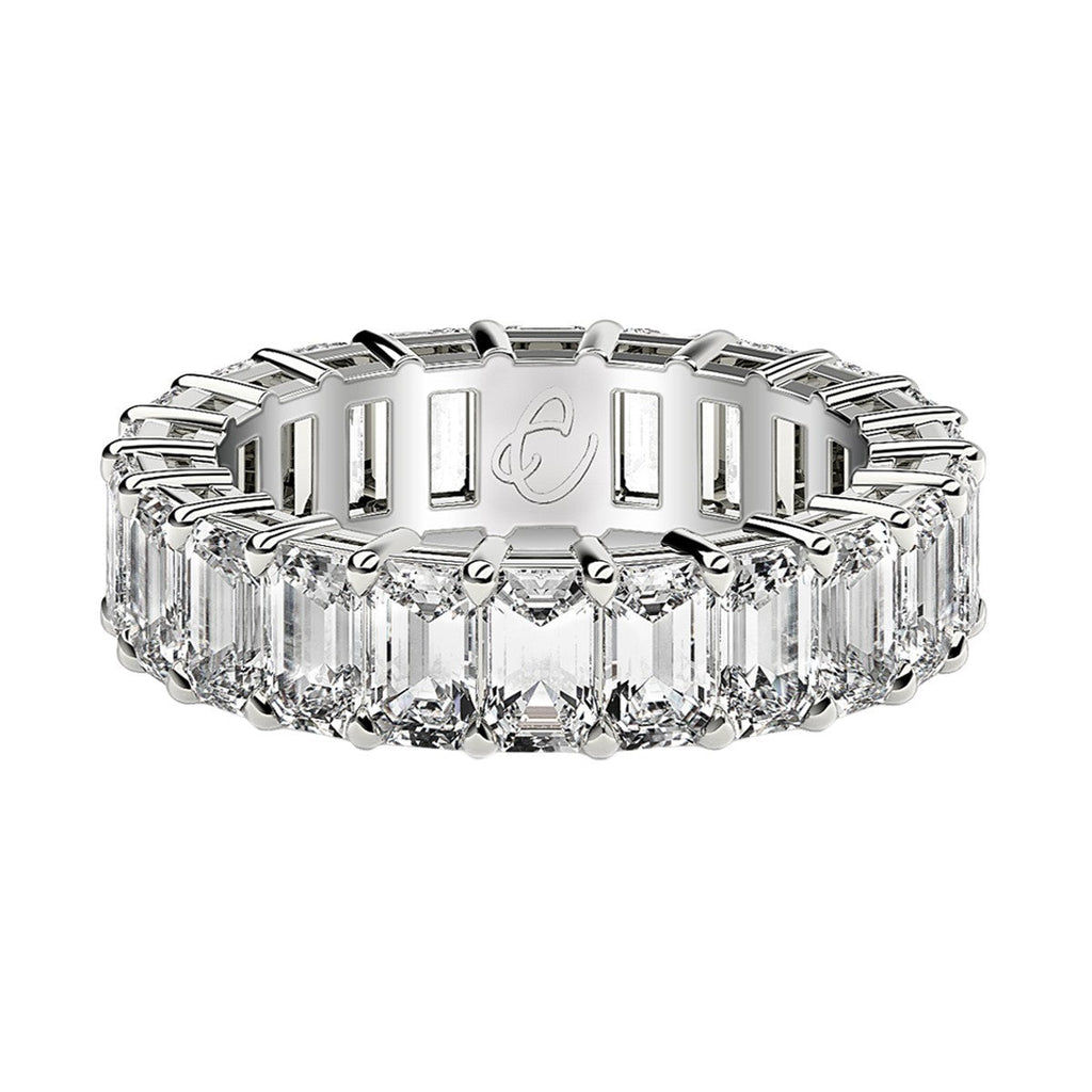 Anillo de eternidad de diamantes cultivados en laboratorio de corte esmeralda en oro blanco de 14k (4 ct. tot. FG/VS2)