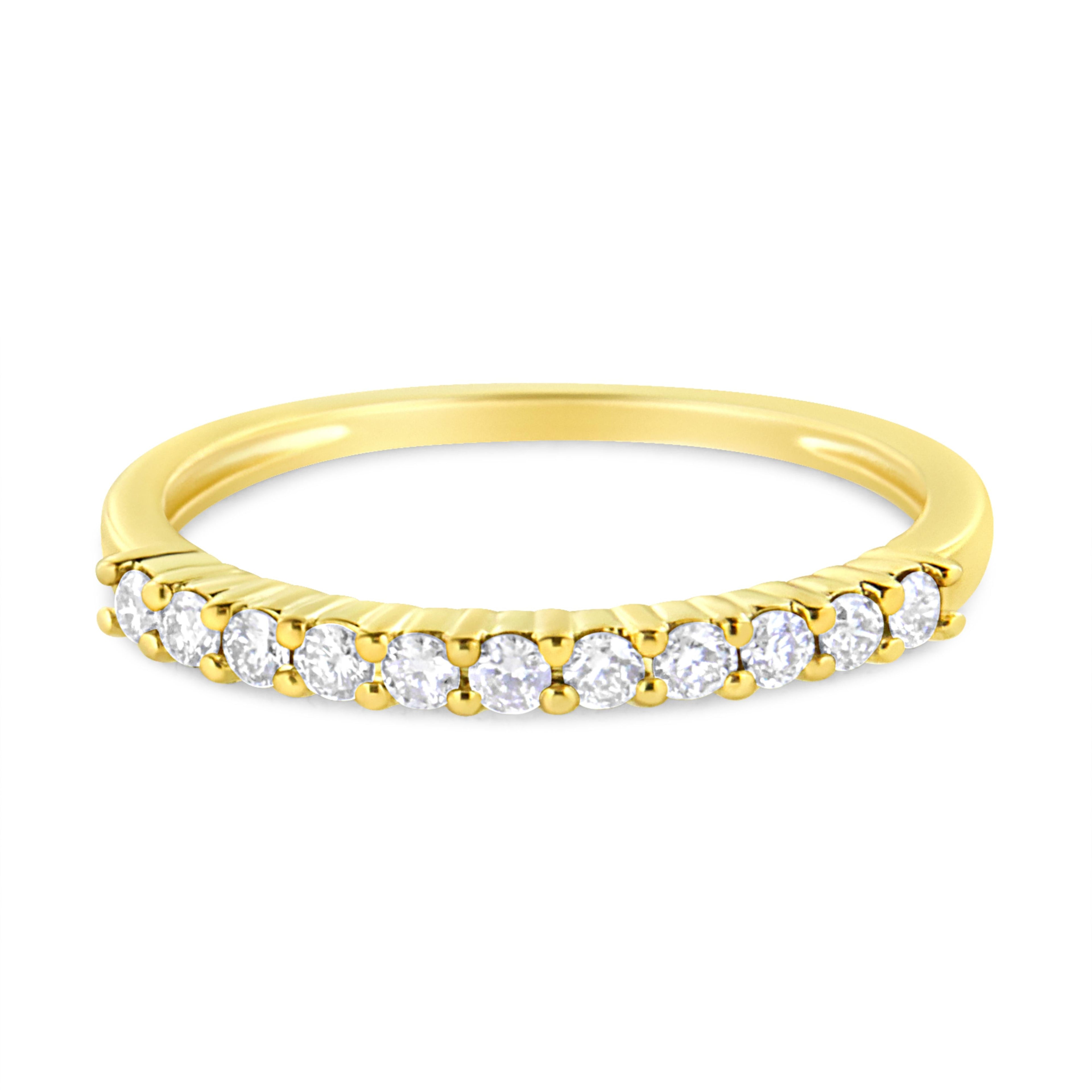 IGI Certified 1/4 Carat Total Weight Diamond 10K Yellow Gold Prong Set Fluted Band Style Ring (I-J Color, I2-I3 Clarity) - Size 7