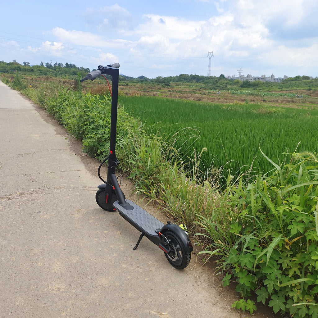 Adult Electric Scooter Folding hoverboard Tires 8.5-inch Speed ​​35KM/H 350W 36V10.4AH J-03 motorized scooter