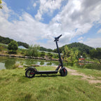 Adult Electric Scooter Folding hoverboard Tires 8.5-inch   Speed 35KM/H 350W 36V10.4AH J-03 motorized scooter