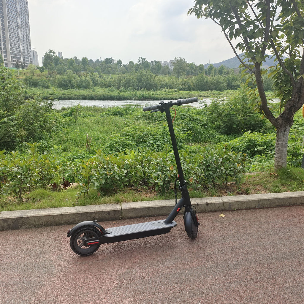 Adult Electric Scooter Folding hoverboard Tires 8.5-inch Speed ​​35KM/H 350W 36V10.4AH J-03 motorized scooter